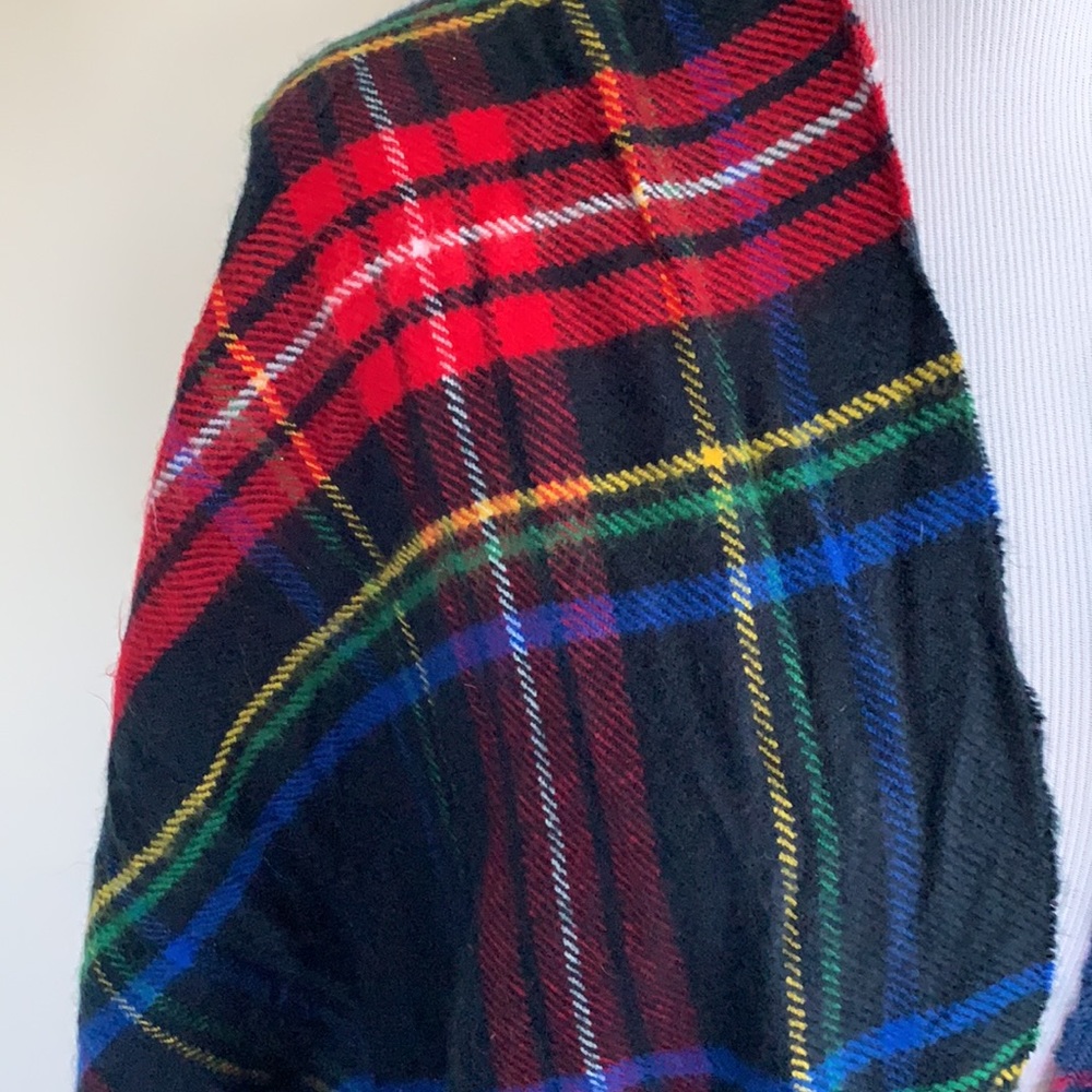 Two scarfs - Picture 2 of 6